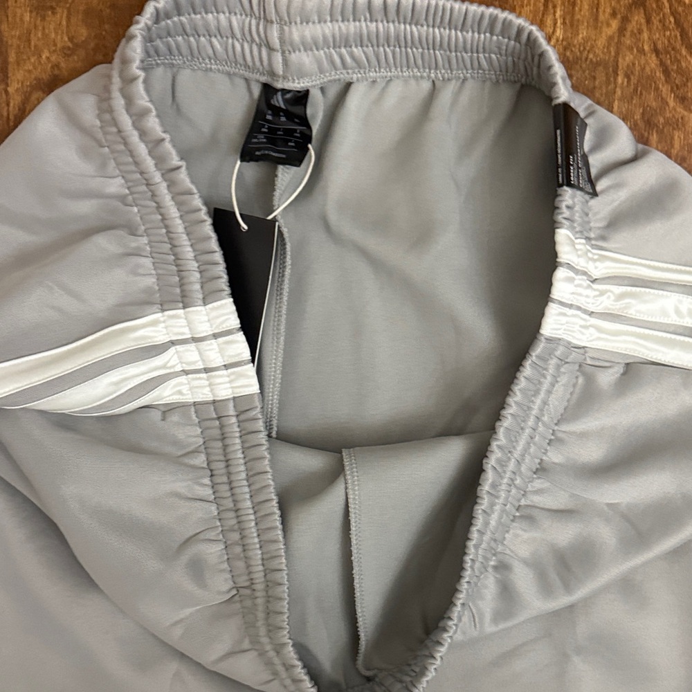 Adidas Light Gray Three-Stripe Joggers with White Logo Size XXL - Picture 10 of 16